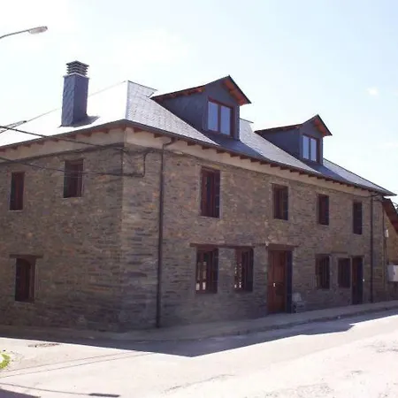 Branuelas, Estacion 1 Country house