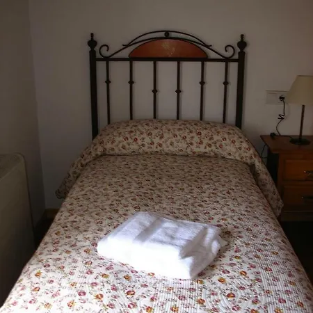 Branuelas, Estacion 1 Country house *